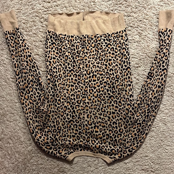 Merona Leopard print sweater - Picture 2 of 3